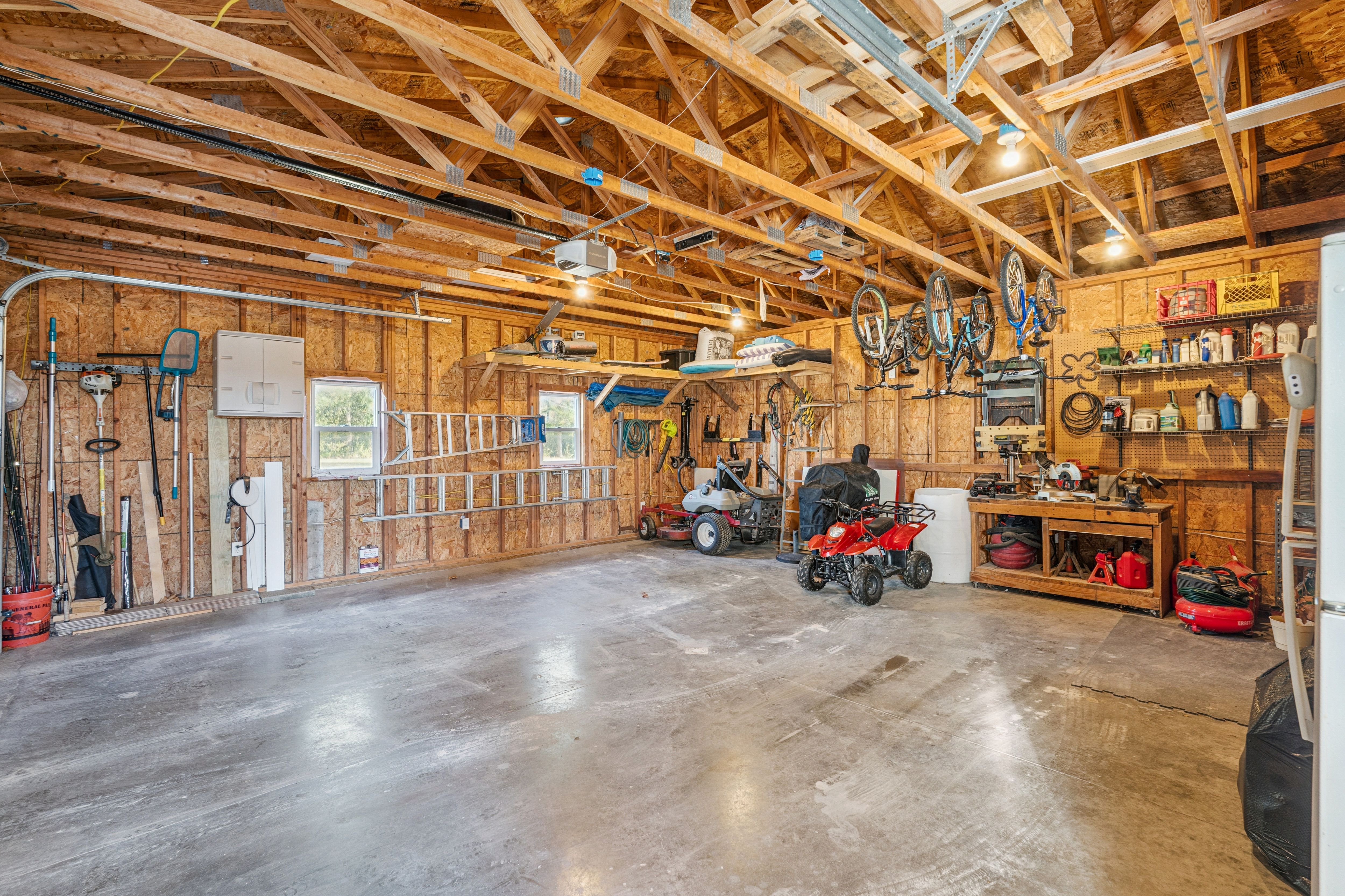 Listing Photo: 21-161 16437 173rd Ave